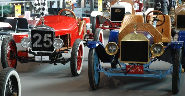 Rennfahrzeuge auf der Retro Classics